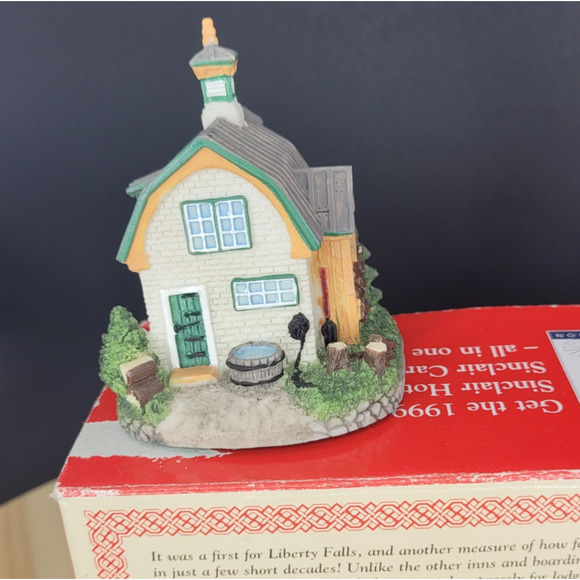 Liberty Falls All in One with Boxes 6 Houses - READ - Picture 9 of 16